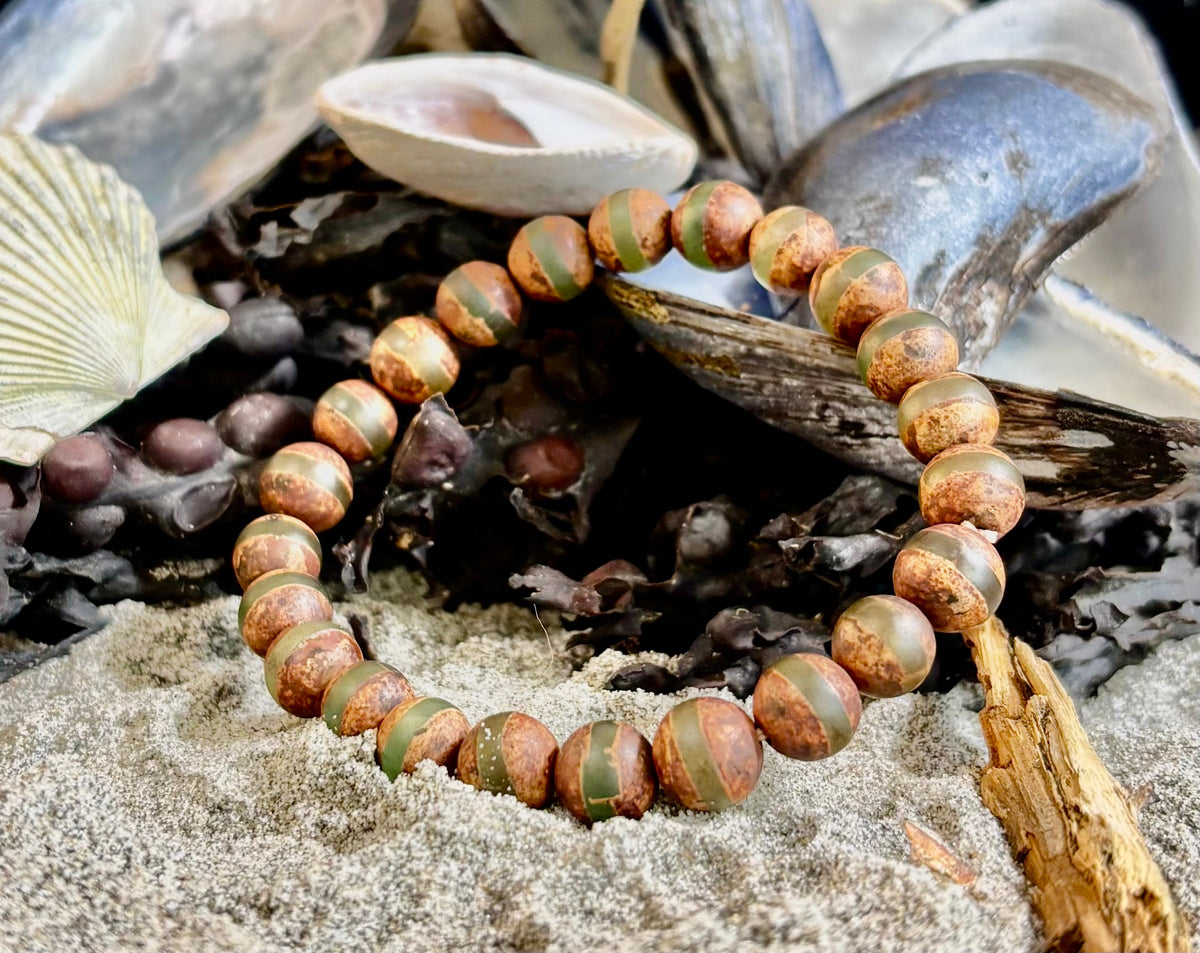 šæ Rooted Resolve Bracelet - Brown & Green Tibetan Agate | Natural 8mm Gemstones