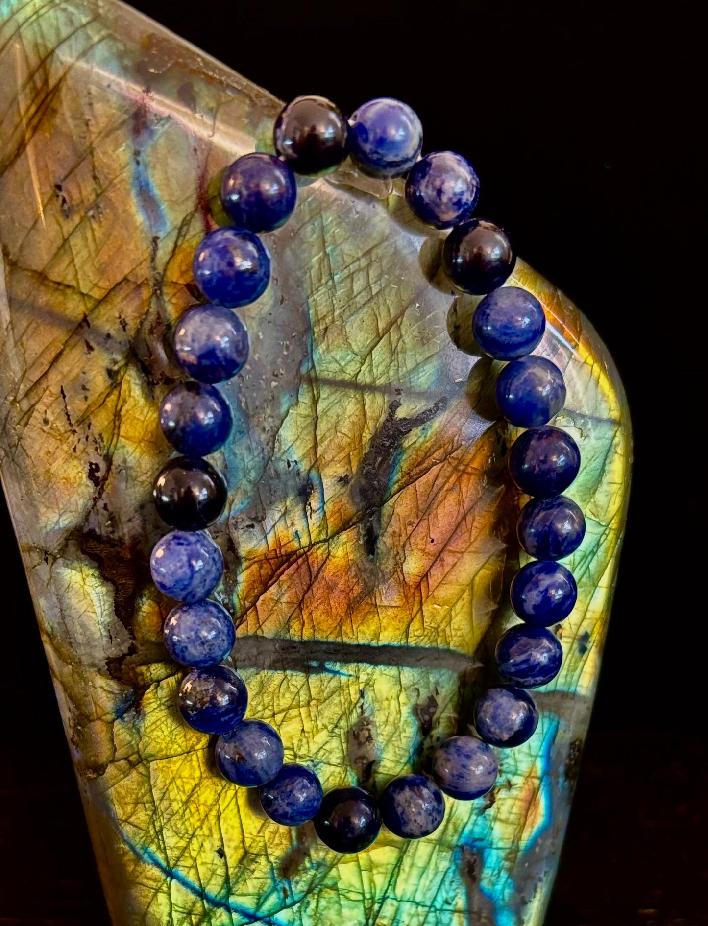 Sodalite Gemstone Bracelet β Intuition, Truth & Emotional Balance