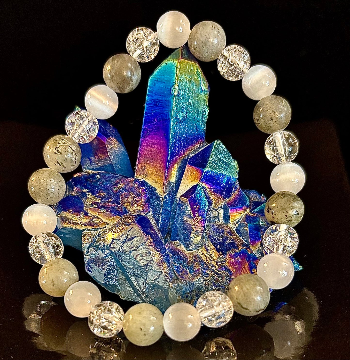 Reiki-Infused Lightworkers Healing Bracelet โ Labradorite, Crackle Quartz & Selenite