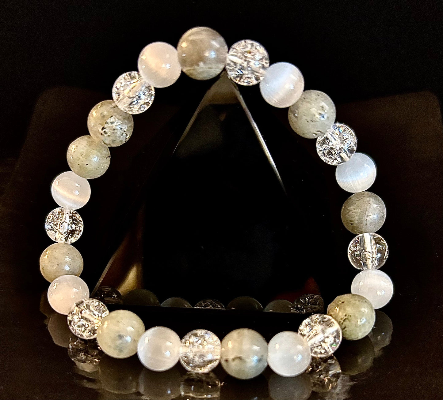 Reiki-Infused Lightworkers Healing Bracelet โ Labradorite, Crackle Quartz & Selenite