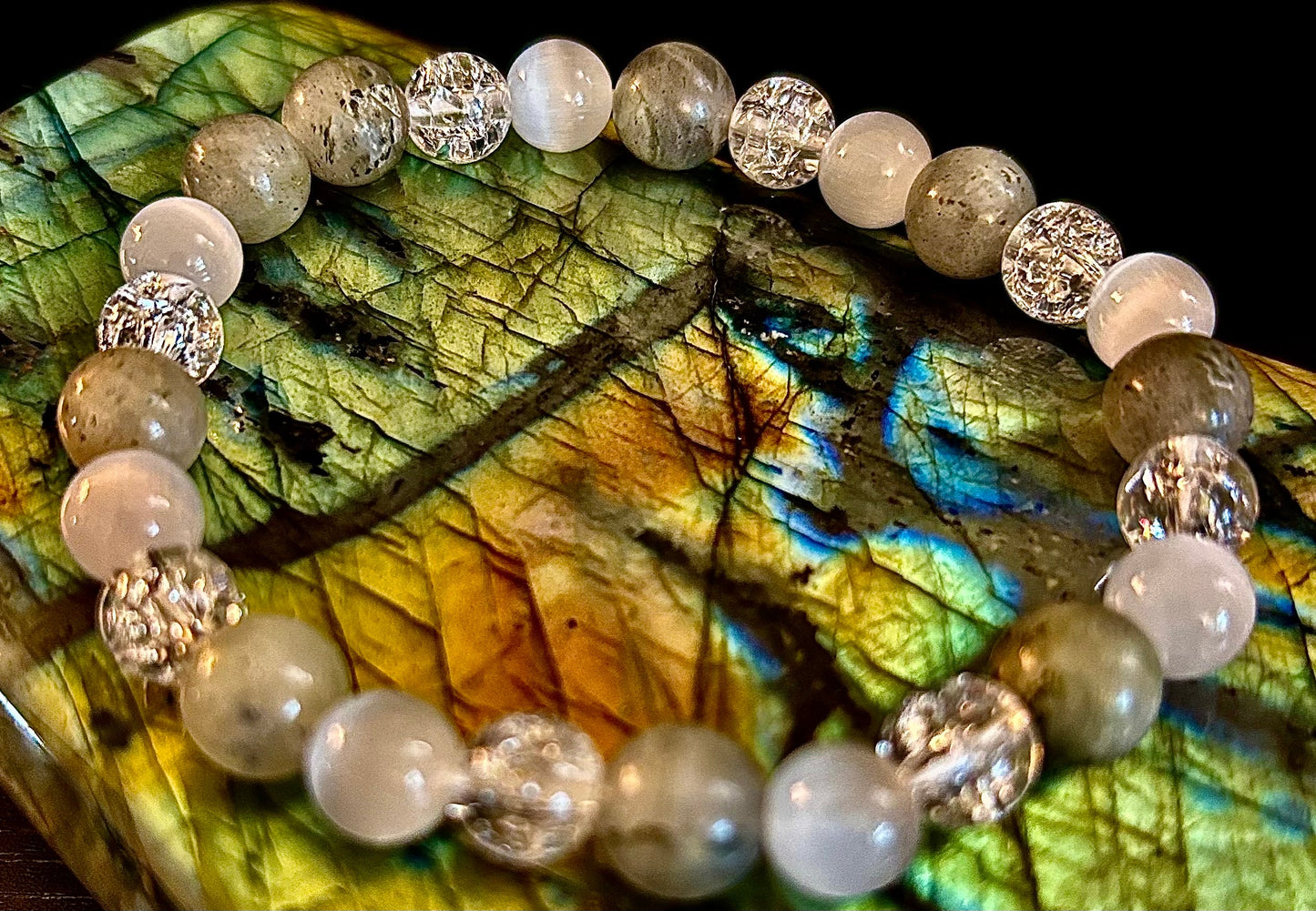 Reiki-Infused Lightworkers Healing Bracelet โ Labradorite, Crackle Quartz & Selenite