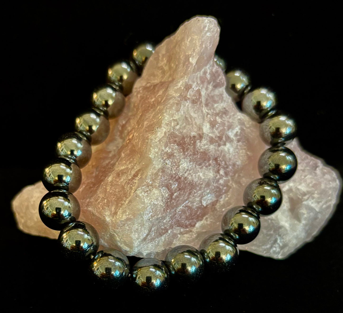 Hematite Grounding & Protection Bracelet β Root Chakra Healing Stone for Confidence, Clarity & Stability (6mm, 8mm, 10mm Options)