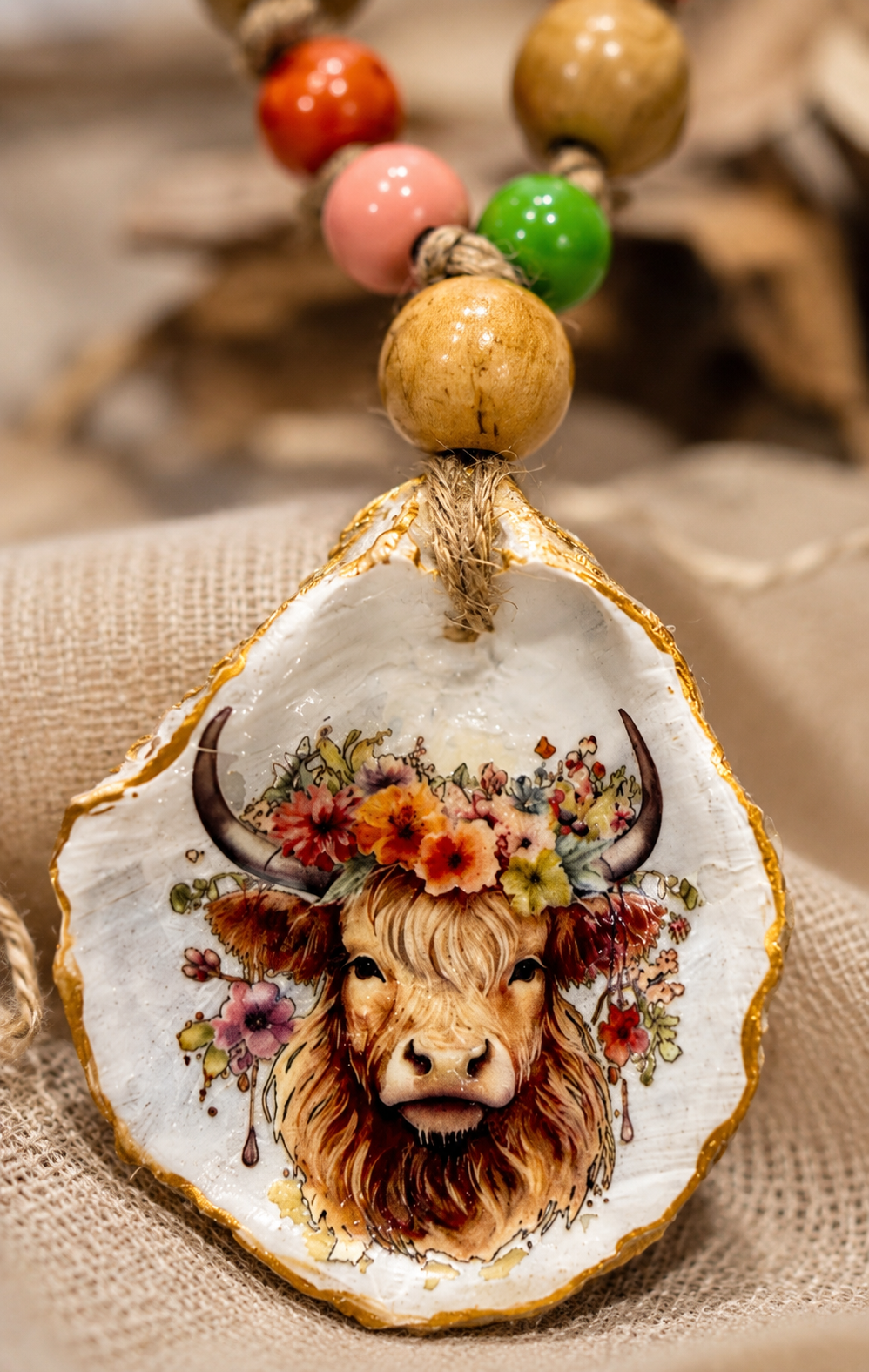 Highland Cow Oyster Shell Bottle Charm | Western Coastal Wine Decor