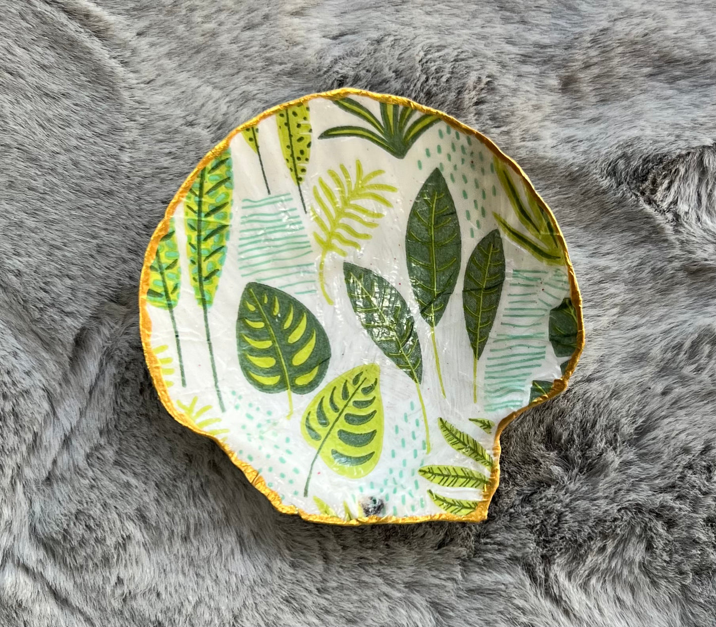 Shell Trinket dish - Tropical Leaves