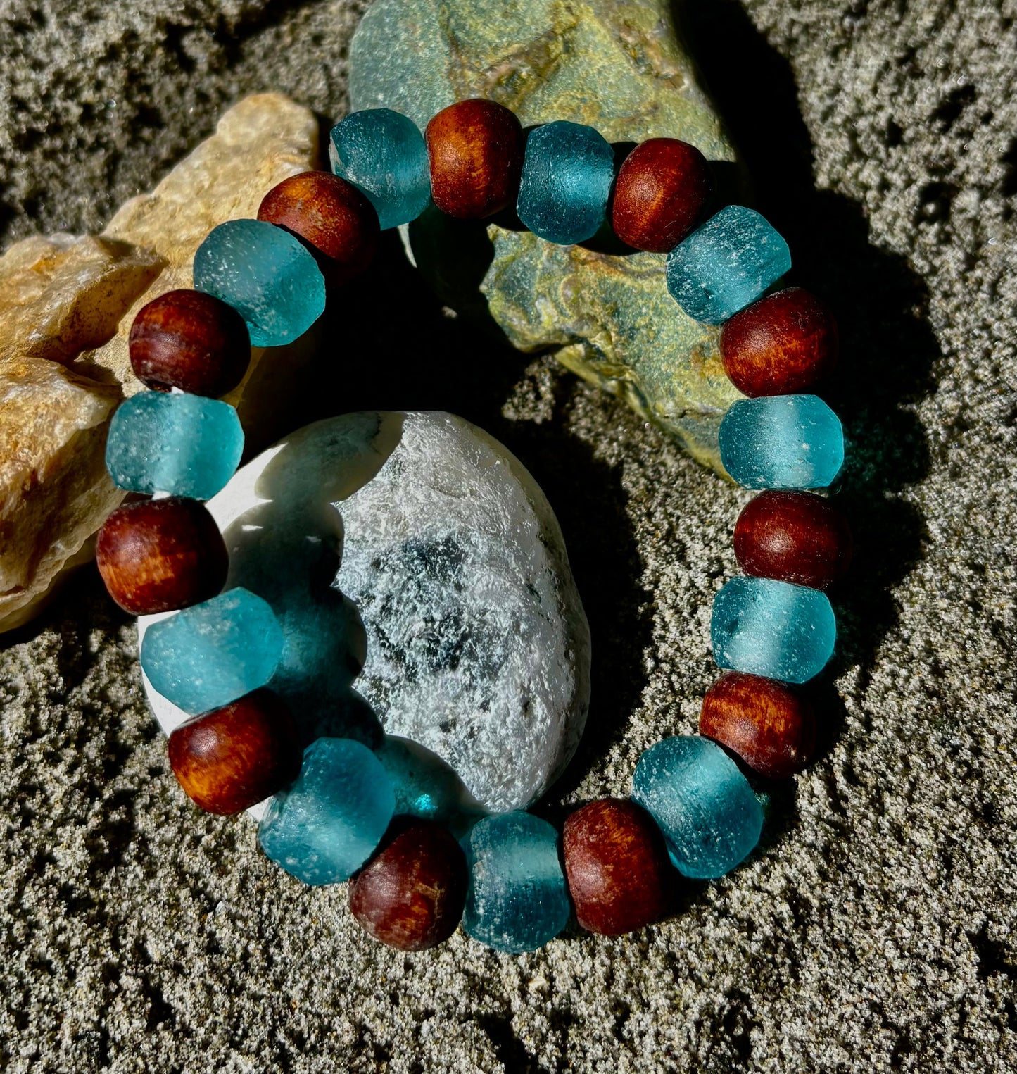Ocean Drift Recycled Sea Glass Bracelet – Light Blue Coastal Wood Bead Stretch Bracelet 🌊