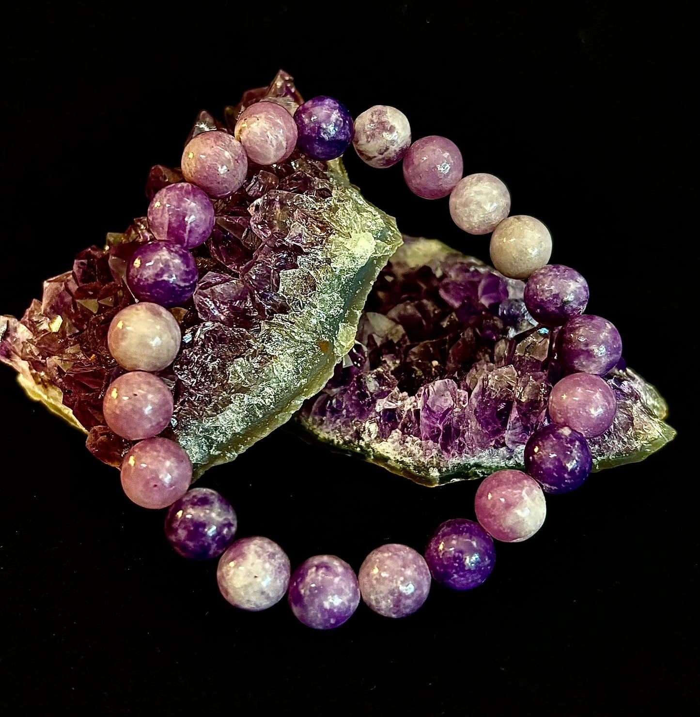 Lepidolite Reiki-Infused Peace & Emotional Balance Bracelet