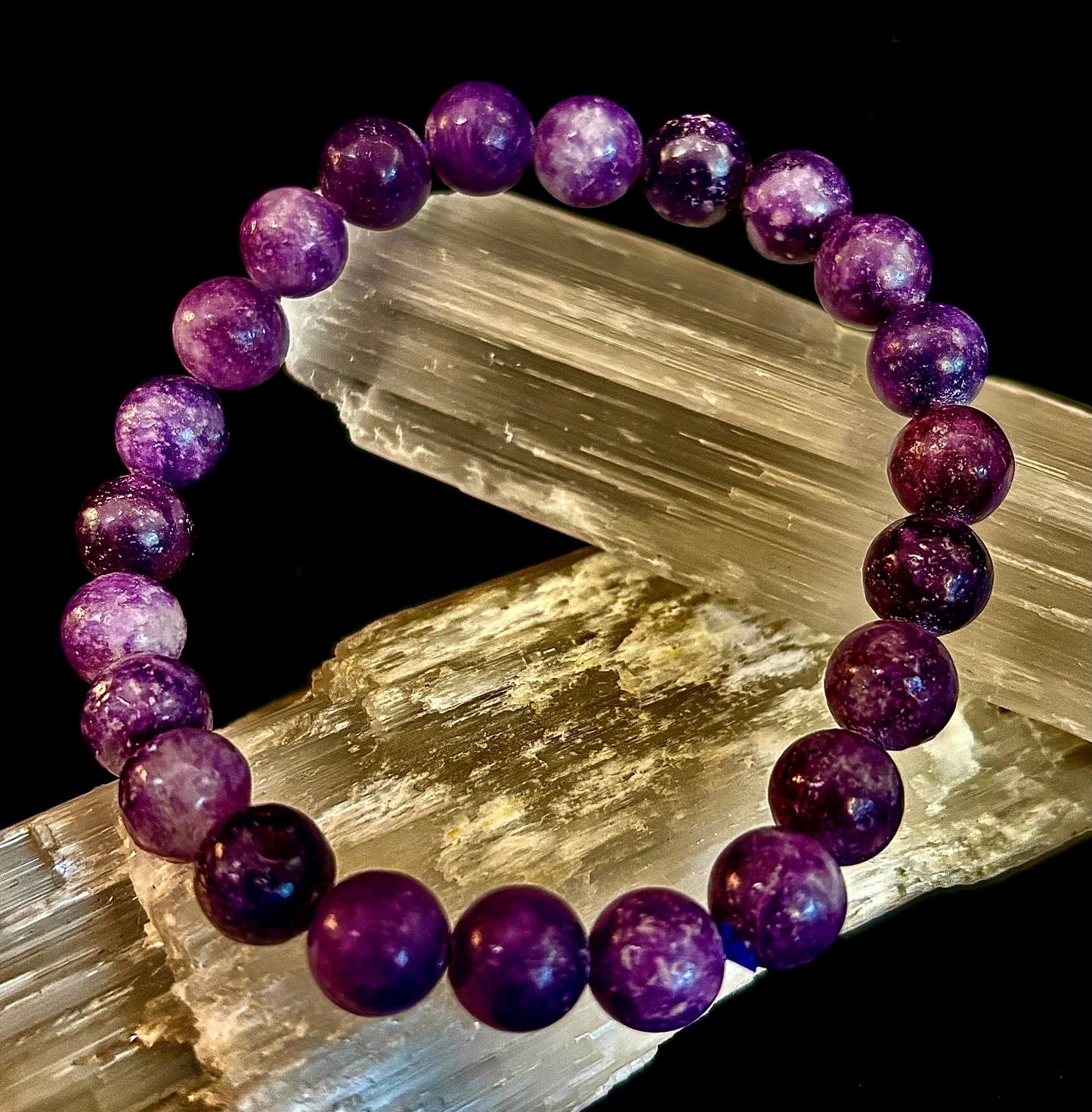 Lepidolite Reiki-Infused Peace & Emotional Balance Bracelet